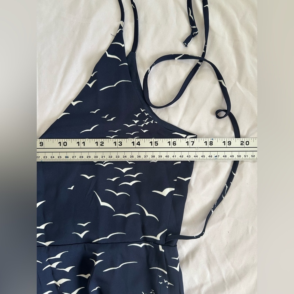 NWT BCBGeneration Wrap Dress in Sz 6 Navy with Bird Print - Picture 3 of 11